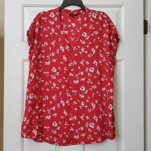 Pleione Cuffed Short-Sleeved Ladies Blouse